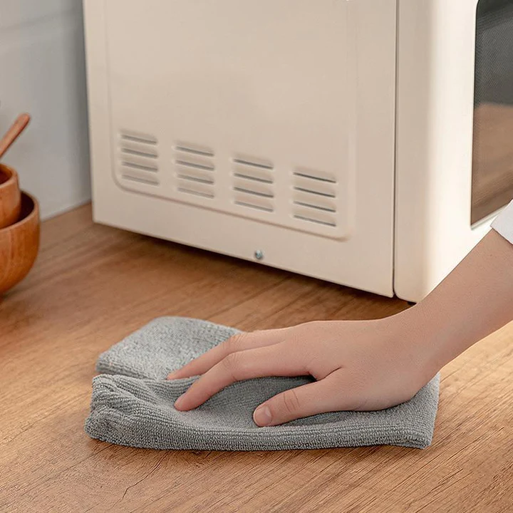 CleanSweep® | Flexible Long Dust Cleaning Brush