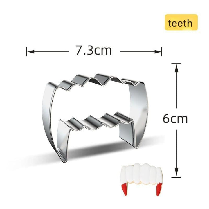 Large Halloween Cutter Set – 7-Piece Stainless Steel Molds for Cookies, Pancakes & Fruit