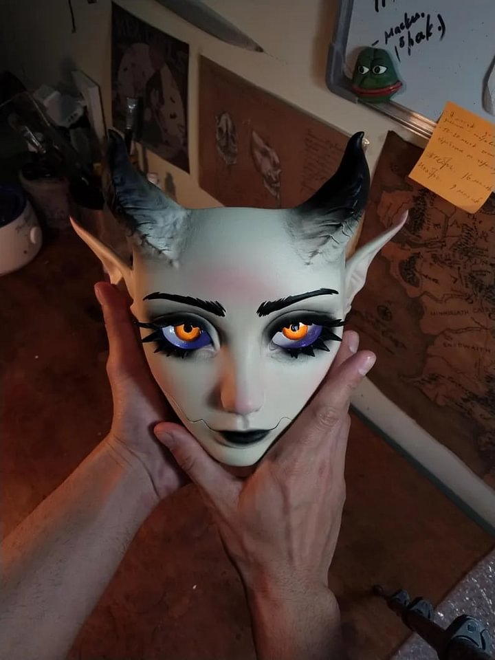 🎭Babydoll Mask: Quality and Adjustable for Comfort😈