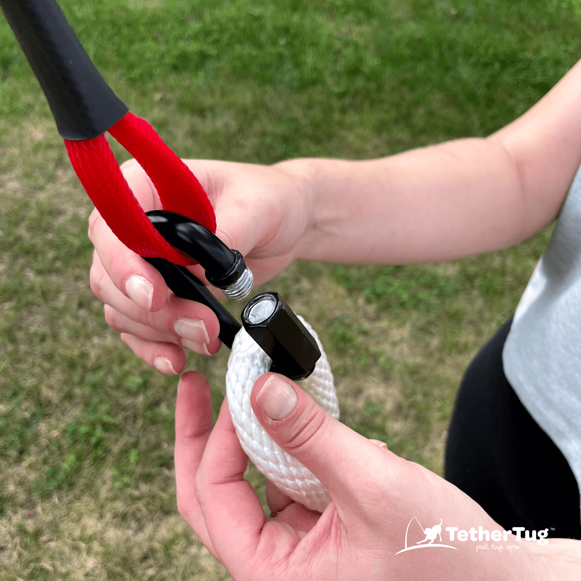 TetherTug™ XL – Outdoor Tug Toy Kit for Dogs 70 lbs+