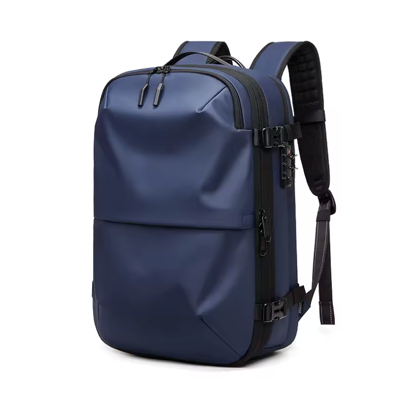 Travel backpack with vacuum pump
