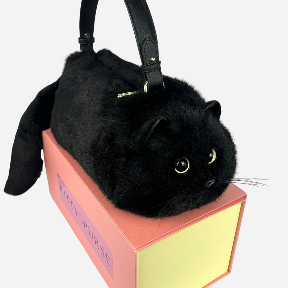 Realistic Cat Bag That Turns Heads Everywhere