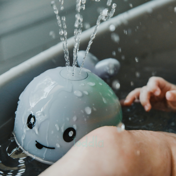 Fabebe Whale Bath Toy