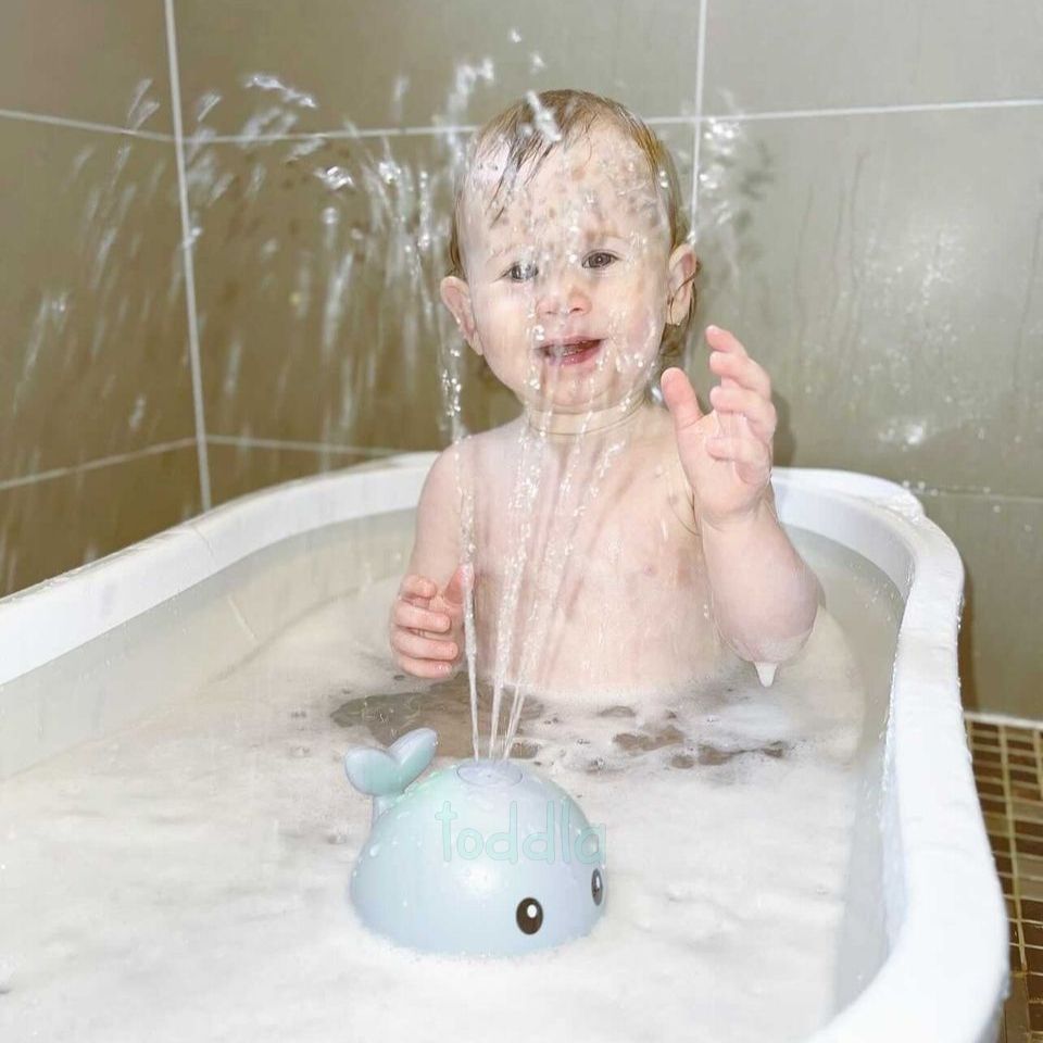 Fabebe Whale Bath Toy