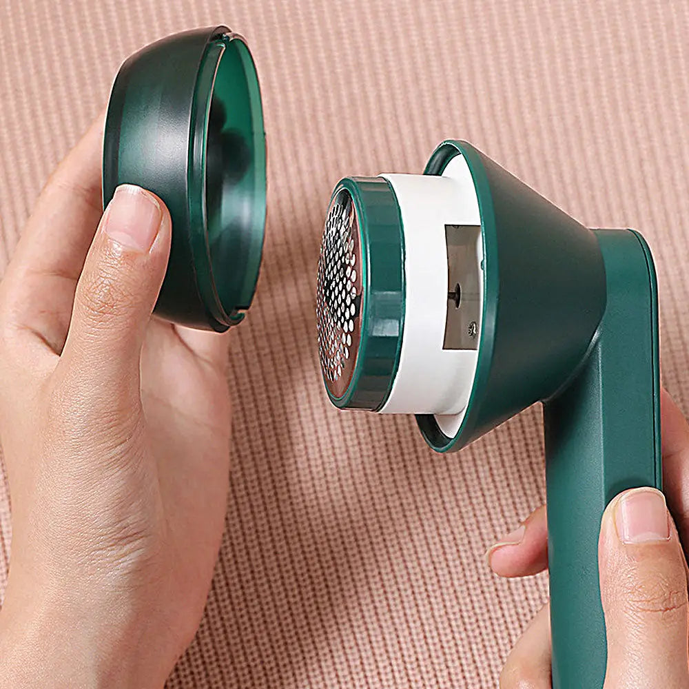 FuzzAway™ | Electric Lint & Fuzz Remover